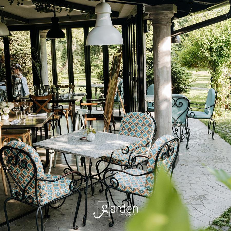 Hotel Garden Pristina Exterior foto